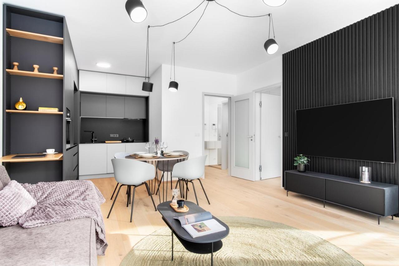 Prague Days - Premium Apartments - Balcony Экстерьер фото