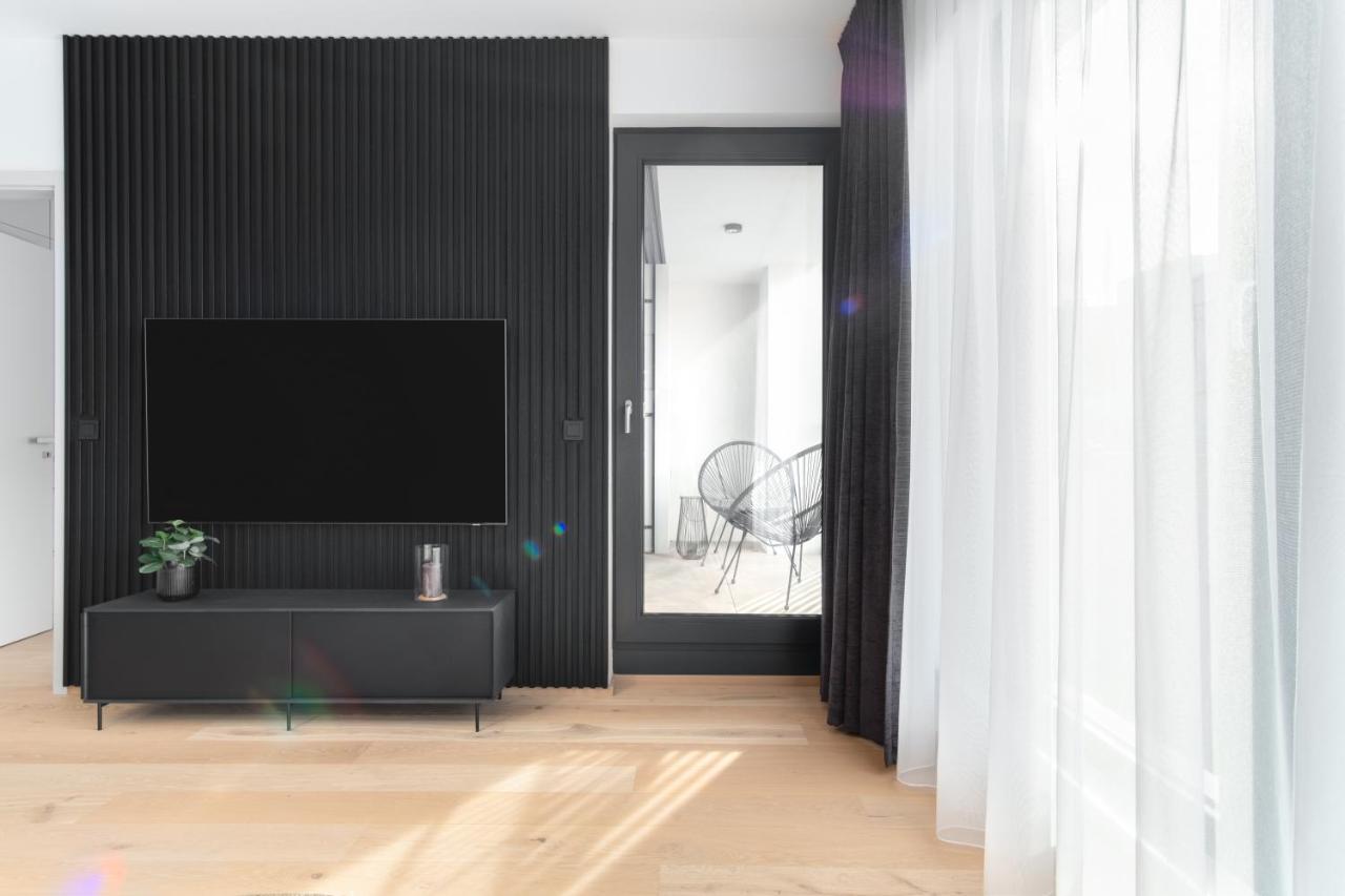 Prague Days - Premium Apartments - Balcony Экстерьер фото